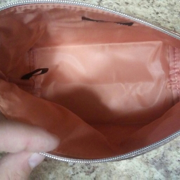 Lancome Make-up Bags (2) - Picture 4 of 7